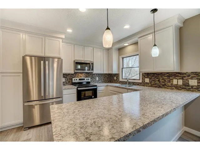 $2,800 | 442 Baer Drive, Hudson, WI 54016