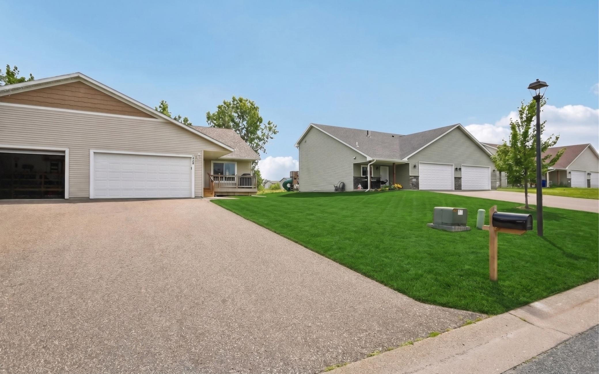 428 East Cheyenne Street Roberts, WI 54023 - Photo 5 of 49