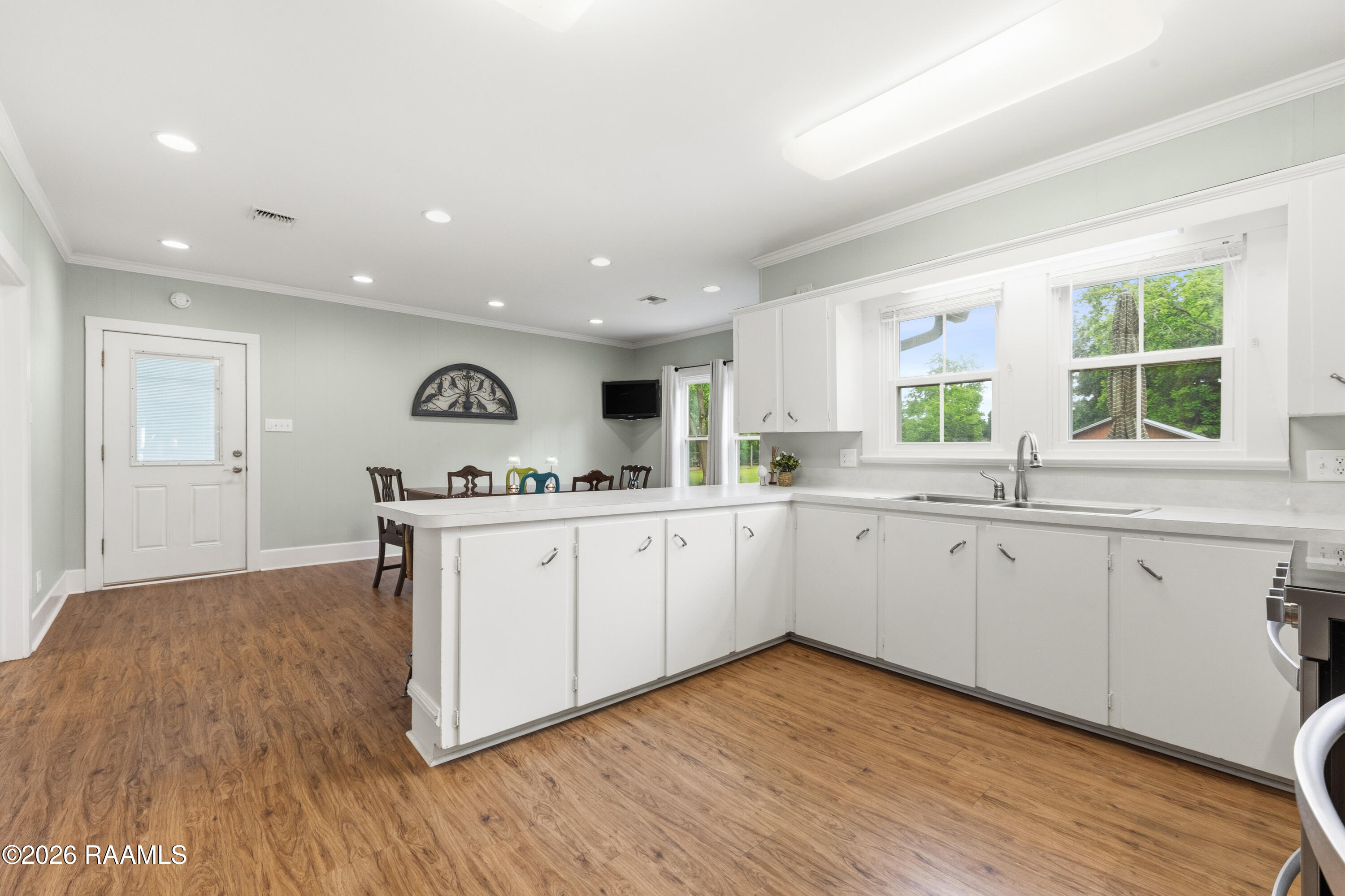 8512 Jefferson Island Road New Iberia, LA 70560 - Photo 13 of 37 8512JeffersonIsland-31 (1)