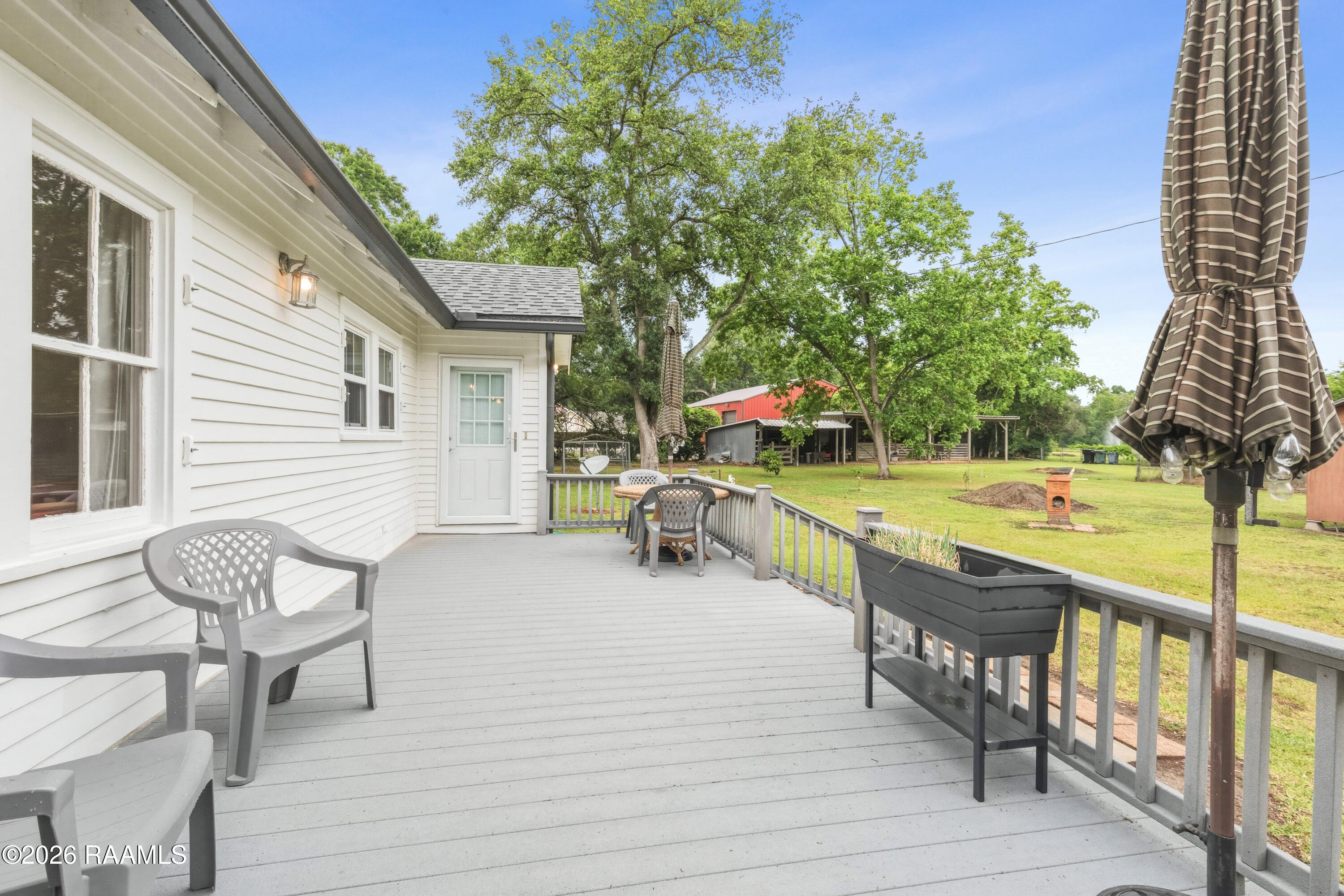 8512 Jefferson Island Road New Iberia, LA 70560 - Photo 25 of 37 8512JeffersonIsland-18
