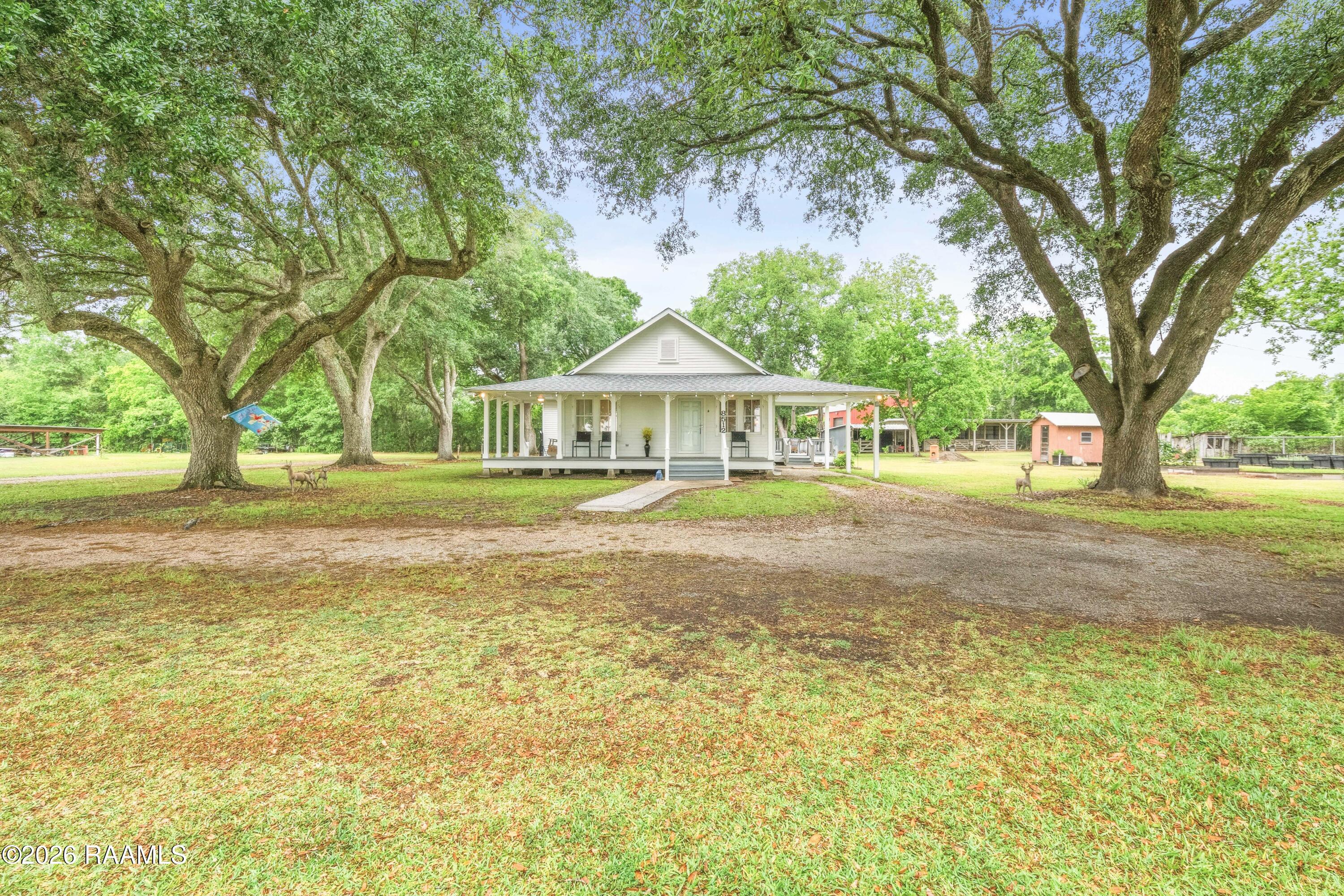8512 Jefferson Island Road New Iberia, LA 70560 - Photo 3 of 37 8512JeffersonIsland-4