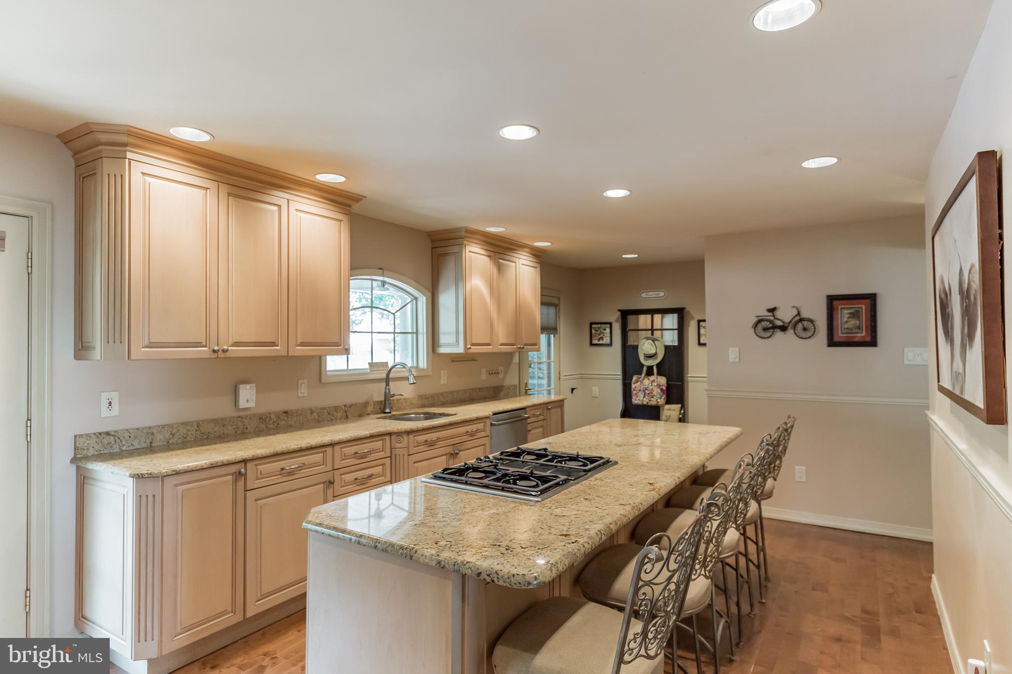 129 Round Hill Road Voorhees, NJ 08043 - Photo 6 of 33 Gas Cooktop with down draft
