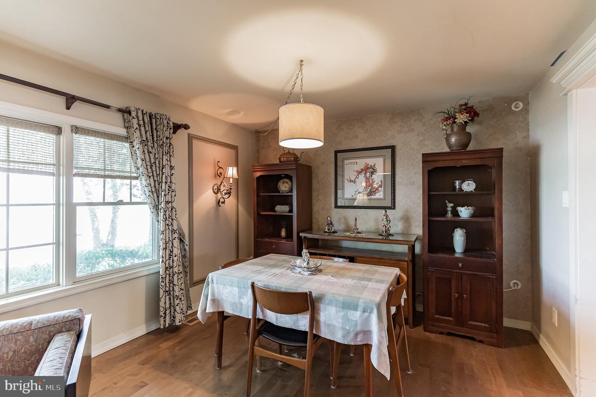 129 Round Hill Road Voorhees, NJ 08043 - Photo 7 of 33 Dining Area