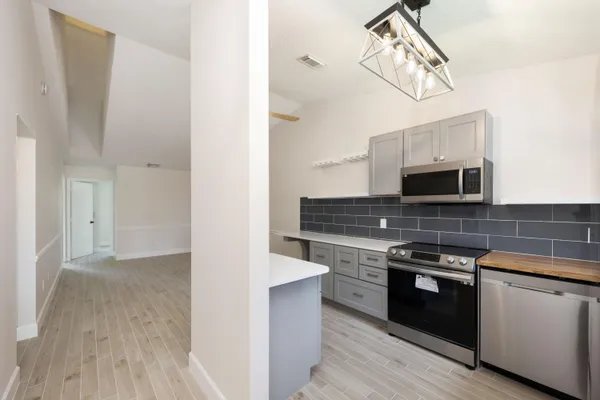 $2,395 | 5214 Stacy Street, Unit 3, Stacey Street, FL 33417
