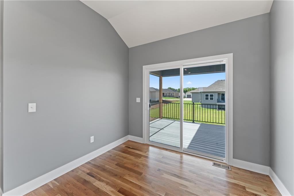 806 West Shawhan Parkway Lone Jack, MO 64086 - Photo 18 of 37