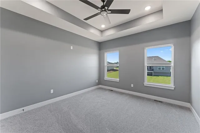 $393,900 | 806 West Shawhan Parkway, Lone Jack, MO 64086