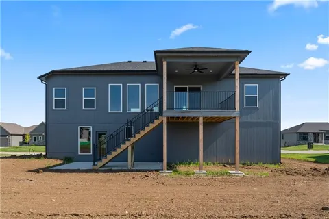 $393,900 | 806 West Shawhan Parkway, Lone Jack, MO 64086