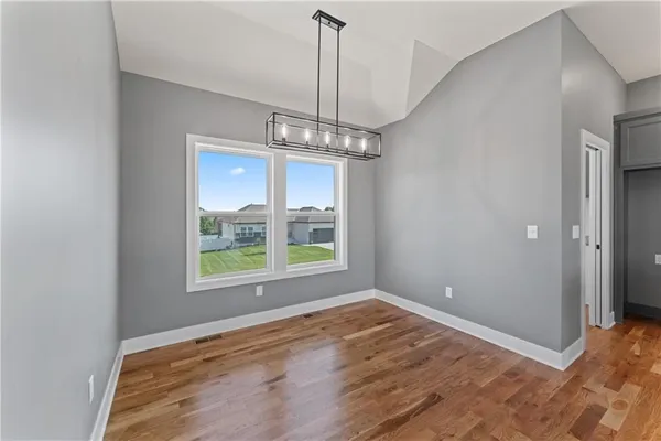 $399,900 | 806 West Shawhan Parkway, Lone Jack, MO 64086