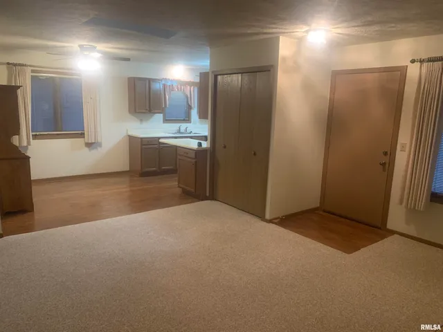 $175,000 | 4237 26th Avenue, Moline, IL 61265