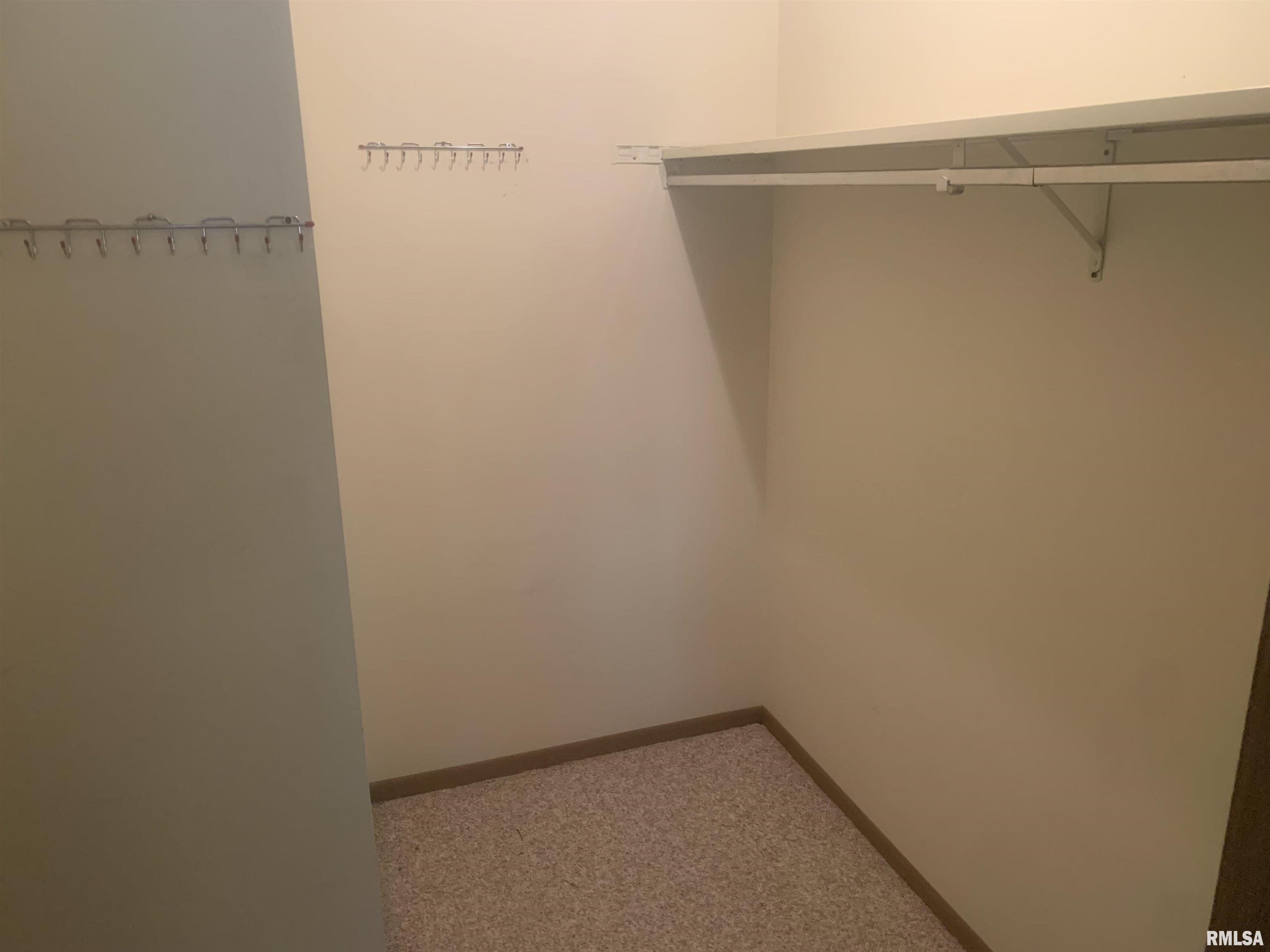 4237 26th Avenue Moline, IL 61265 - Photo 25 of 35