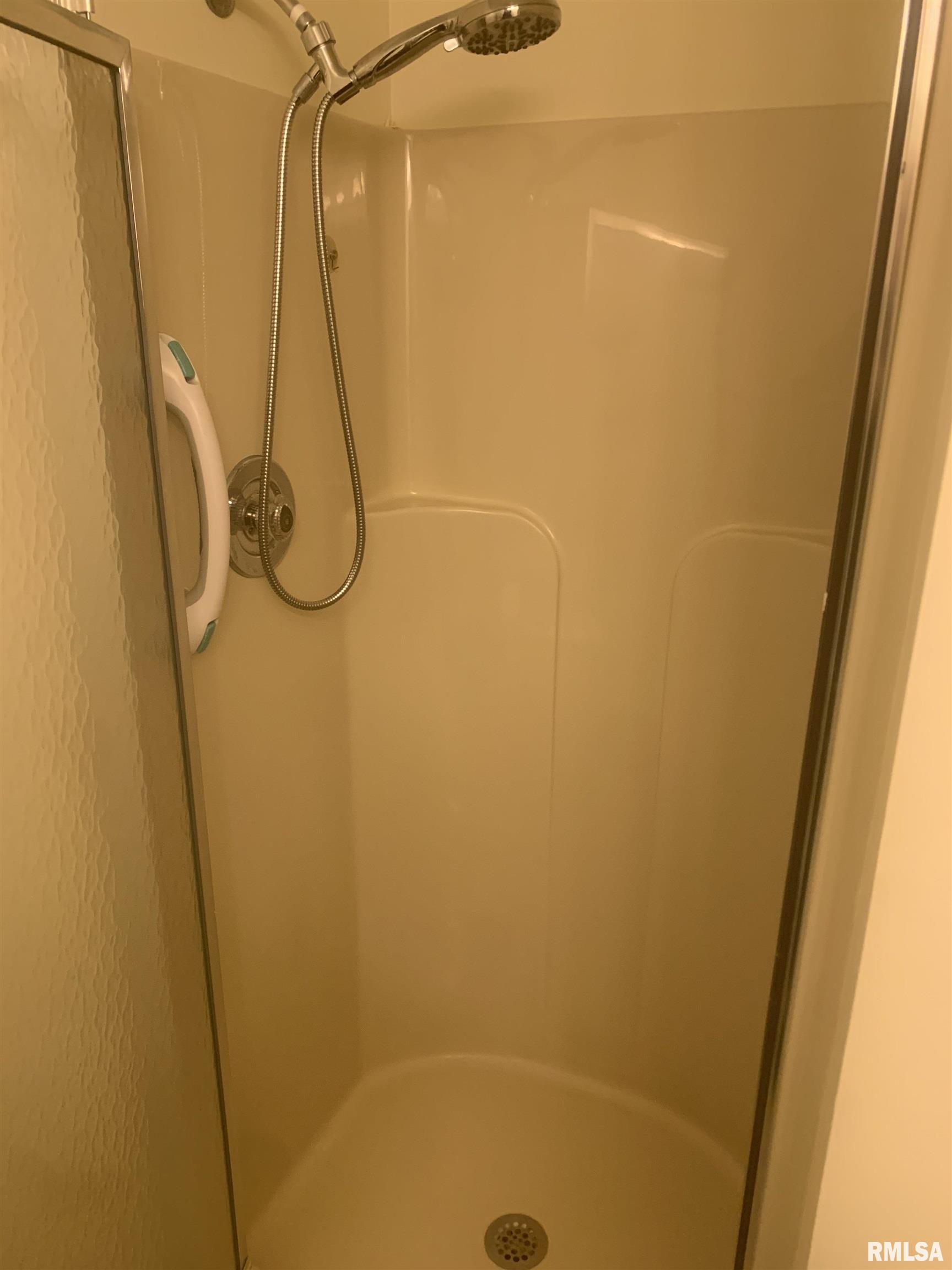 4237 26th Avenue Moline, IL 61265 - Photo 27 of 35