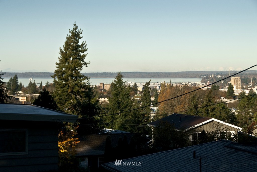 1218 West Racine Street Bellingham, WA 98229 - Photo 1 of 19 Gallery Image 1