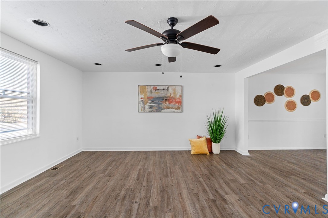 3917 Beulah Road Richmond, VA 23237 - Photo 5 of 36