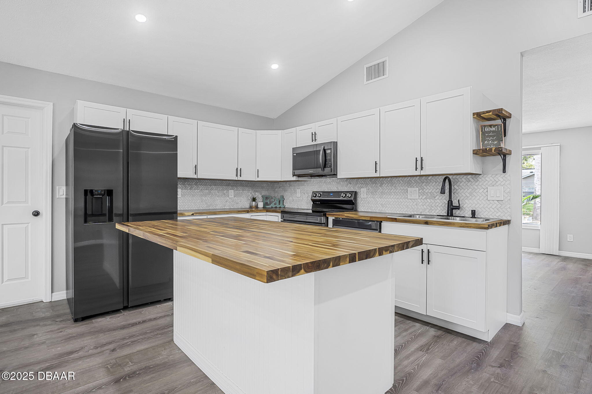 1408 Edgewater Road Daytona Beach, FL 32114 - Photo 5 of 24 Kitchen