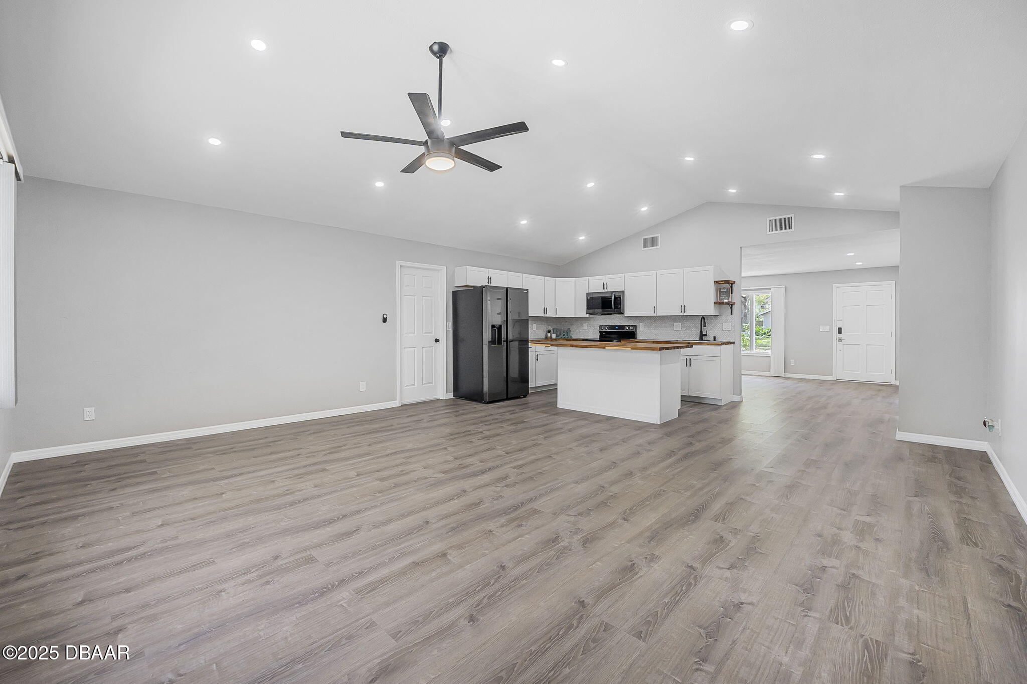 1408 Edgewater Road Daytona Beach, FL 32114 - Photo 9 of 24 Family Room