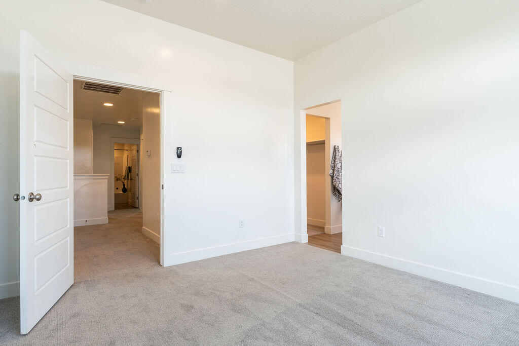 5920 Legolas Lane St. George, UT 84790 - Photo 23 of 36 24-Primary Bedroom, Pic 2