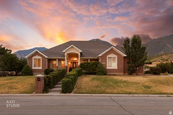 $1,038,000 | 794 North Valley View Circle, Elk Ridge, UT 84651