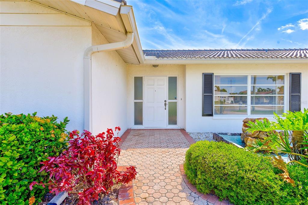 4908 Commonwealth Road Palmetto, FL 34221 - Photo 2 of 15 a front view of a house