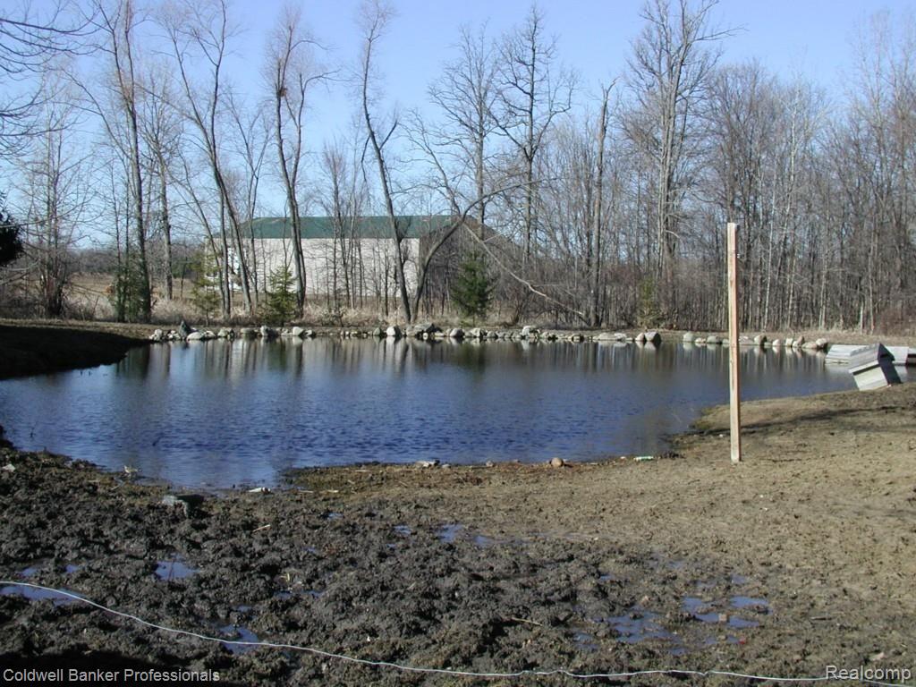 2036 South Elba Road Lapeer, MI 48446 - Photo 4 of 30 003.jpg