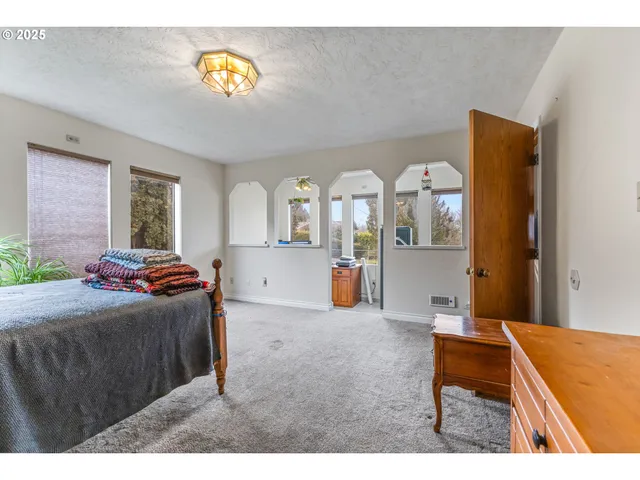 a view of an entryway