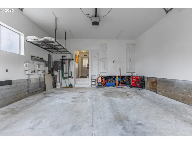 a view of a house with a big yard