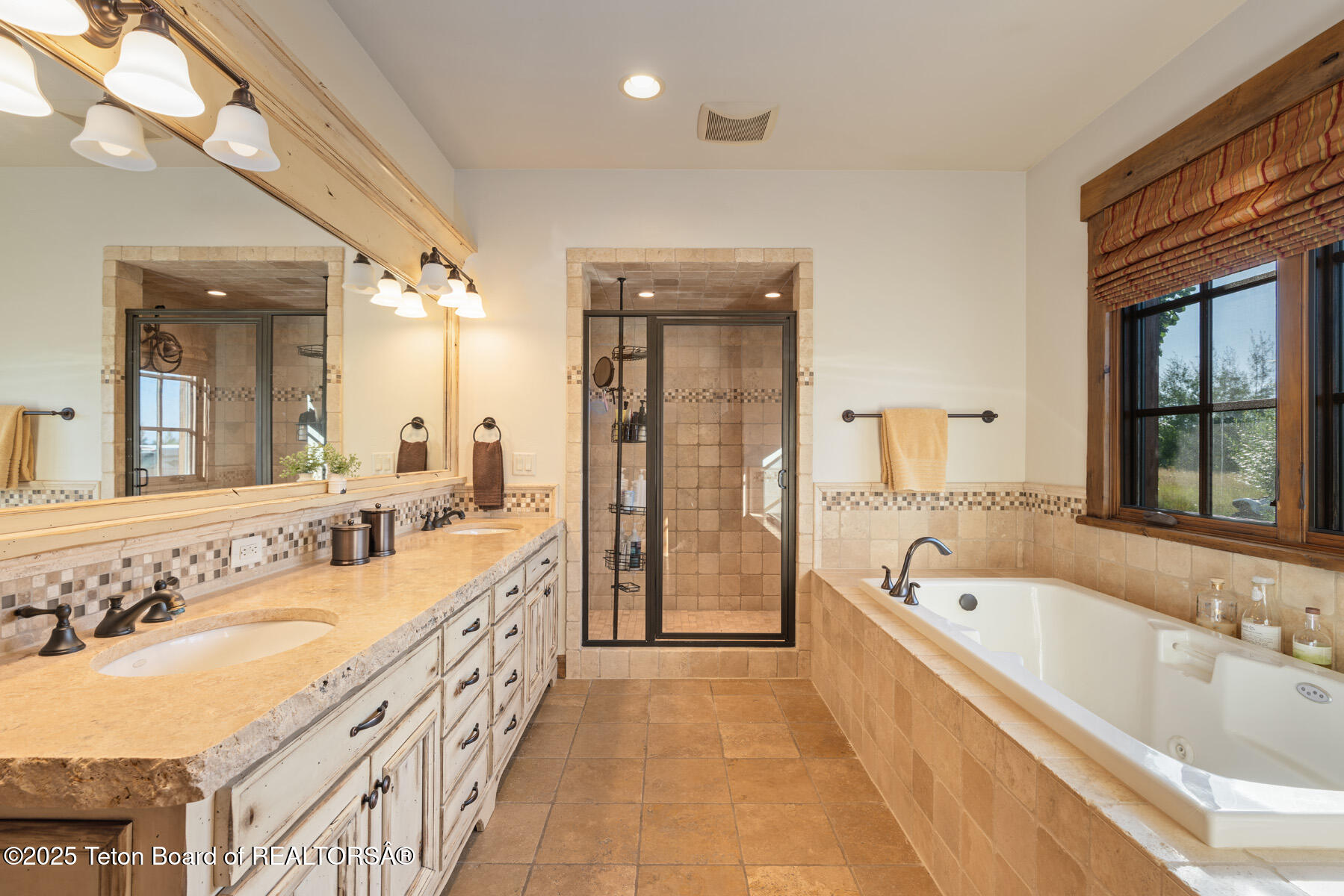 24 Winger Circle Victor, ID 83455 - Photo 18 of 23 18 Primary Bath