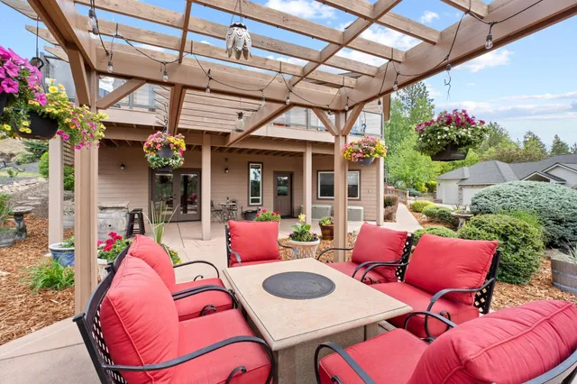 $825,000 | 110 Lindeblad Lane, Liberty Lake, WA 99019