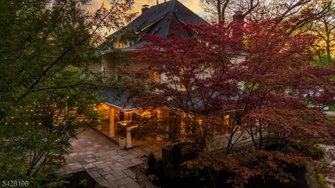 $2,495,000 | 324 Morris Avenue, Mountain Lakes, NJ 07046