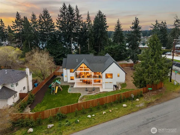 $1,659,000 | 17905 28th Street East, Lake Tapps, WA 98391