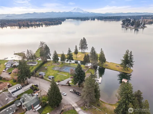 $1,659,000 | 17905 28th Street East, Lake Tapps, WA 98391