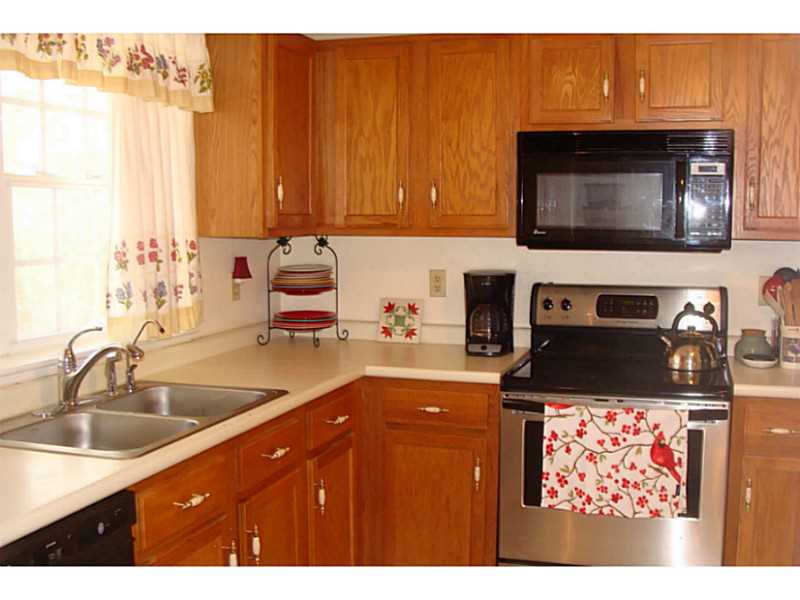 168 Black Pond Road Charlestown, RI 02813 - Photo 5 of 25 Kitchen.
