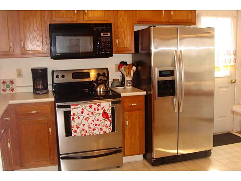 168 Black Pond Road Charlestown, RI 02813 - Photo 7 of 25 Kitchen.