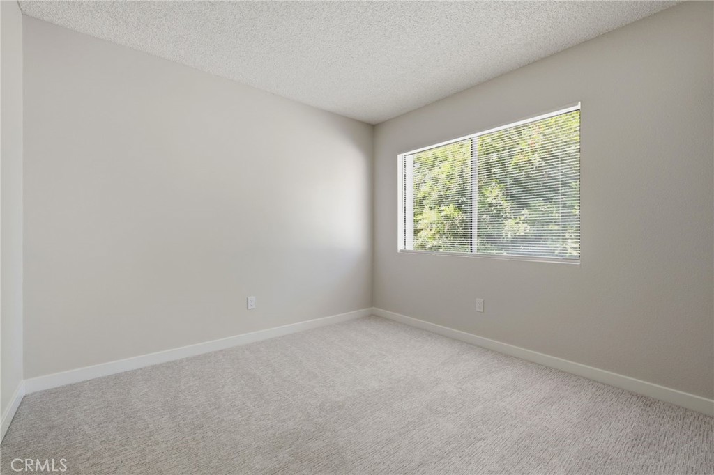 406 North Vía Roma Anaheim, CA 92806 - Photo 11 of 13