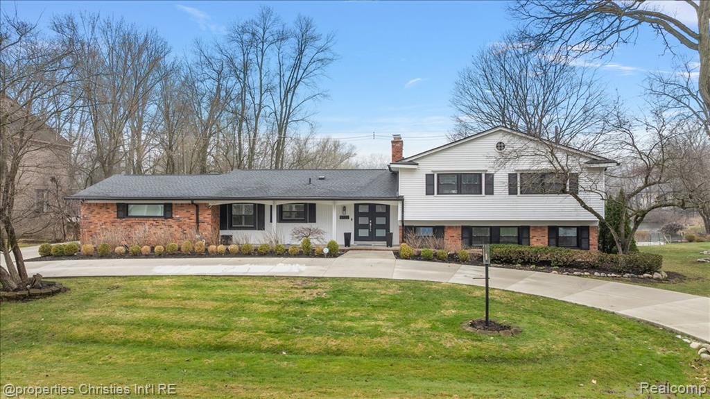 5722 Raven Road Bloomfield Hills, MI 48301 - Photo 1 of 62 Gallery Image 1