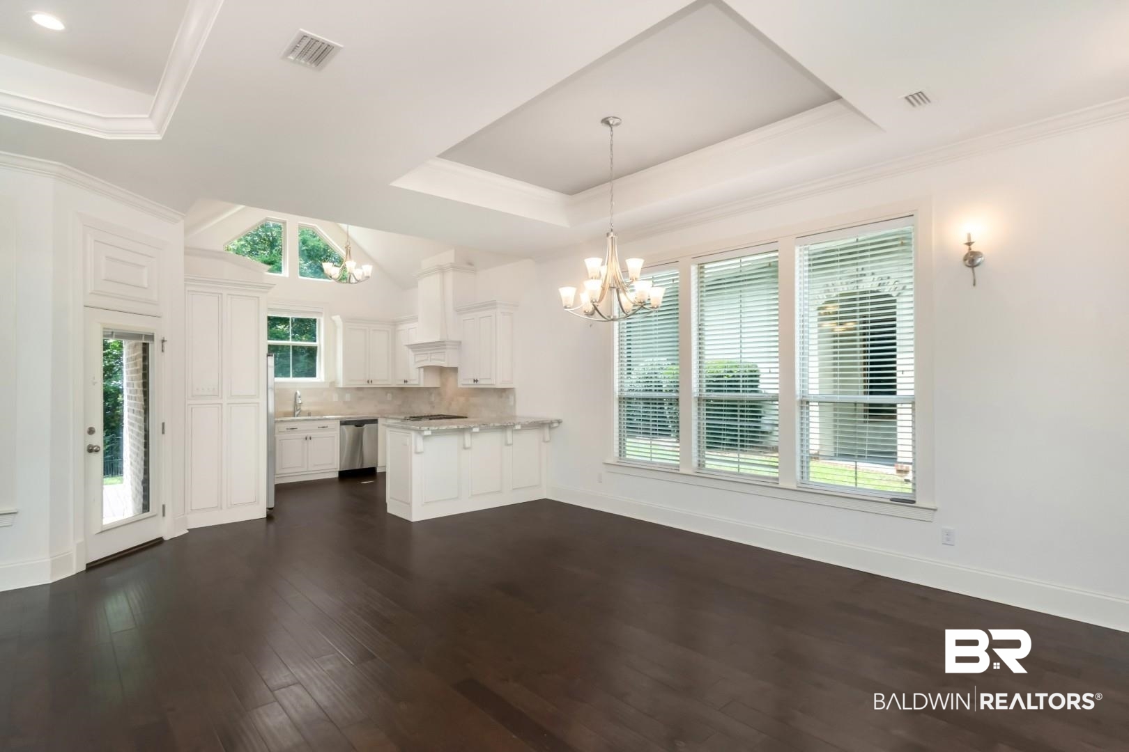 3528 Rue Royal Mobile, AL 36693 - Photo 5 of 53 not furnished