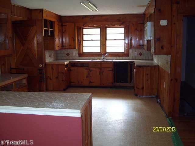 3560 Allred Road Lexington, NC 27292 - Photo 2 of 7 Kitchen.