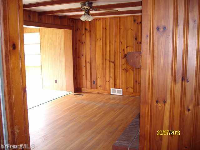 3560 Allred Road Lexington, NC 27292 - Photo 4 of 7 Den/Family/Great Room.