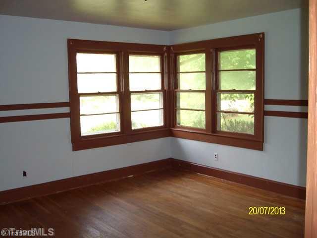 3560 Allred Road Lexington, NC 27292 - Photo 6 of 7 2nd Bedroom.
