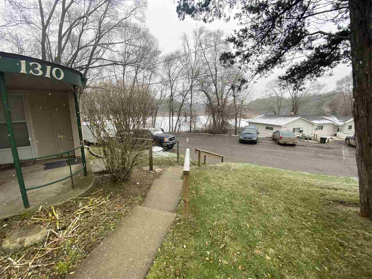 1298 East Highland Road Highland, MI 48357 - Photo 11 of 35