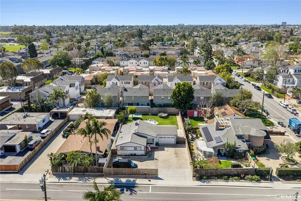 $2,925,000 | 315 University Drive, Costa Mesa, CA 92627