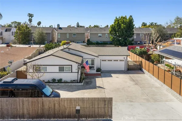 $2,925,000 | 315 University Drive, Costa Mesa, CA 92627