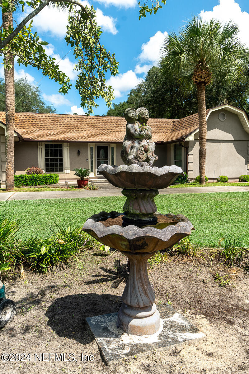 265 Branscomb Road Green Cove Springs, FL 32043 - Photo 64 of 75 Ext Fountain