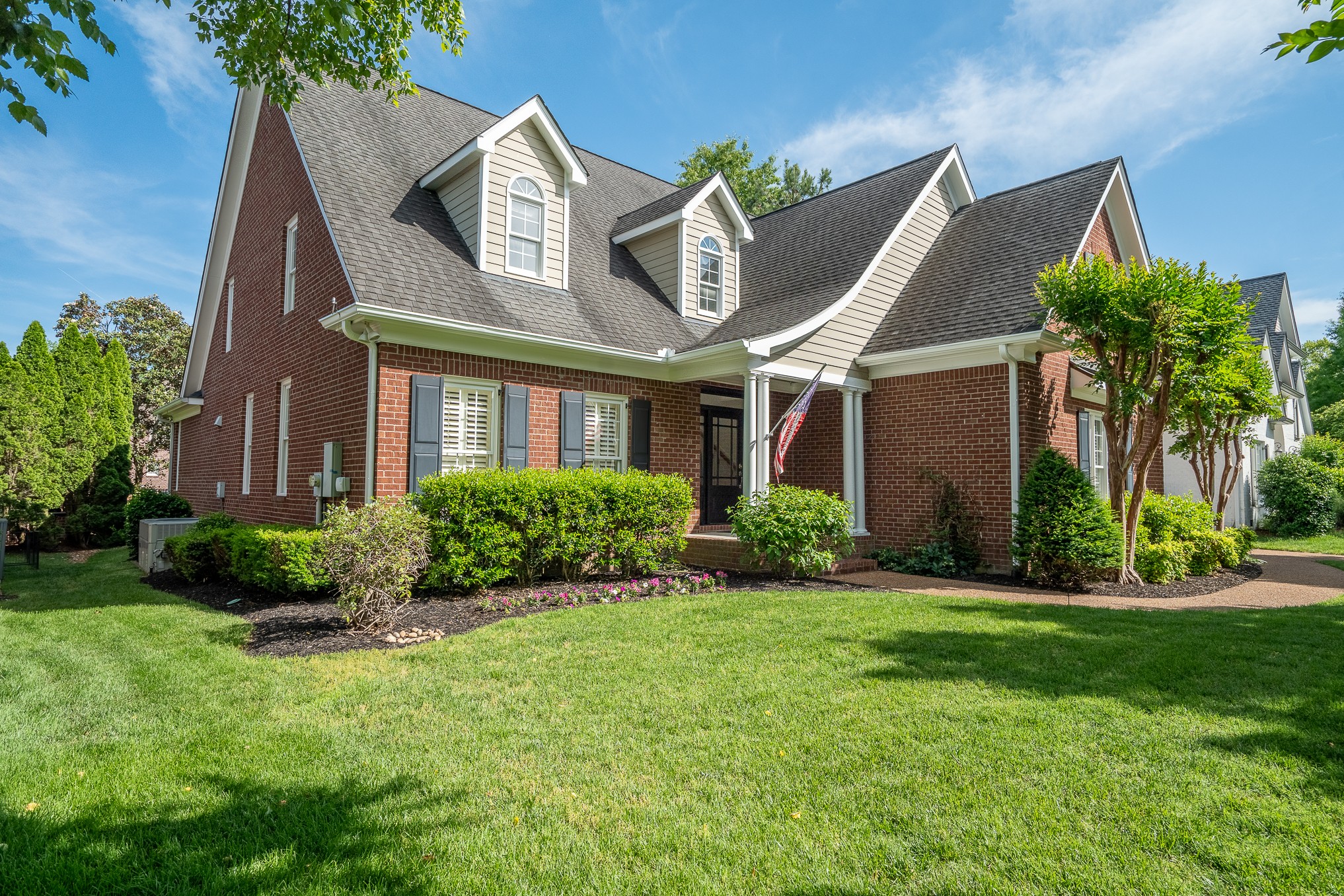 668 Springlake Drive Franklin, TN 37064 - Photo 4 of 81