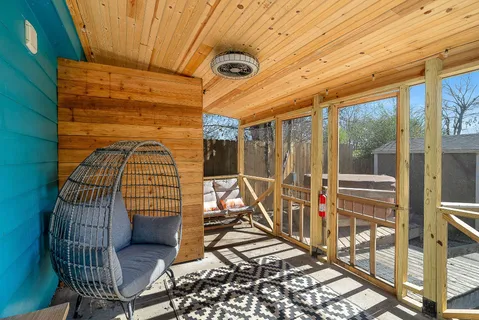 a view of entryway with wooden floor
