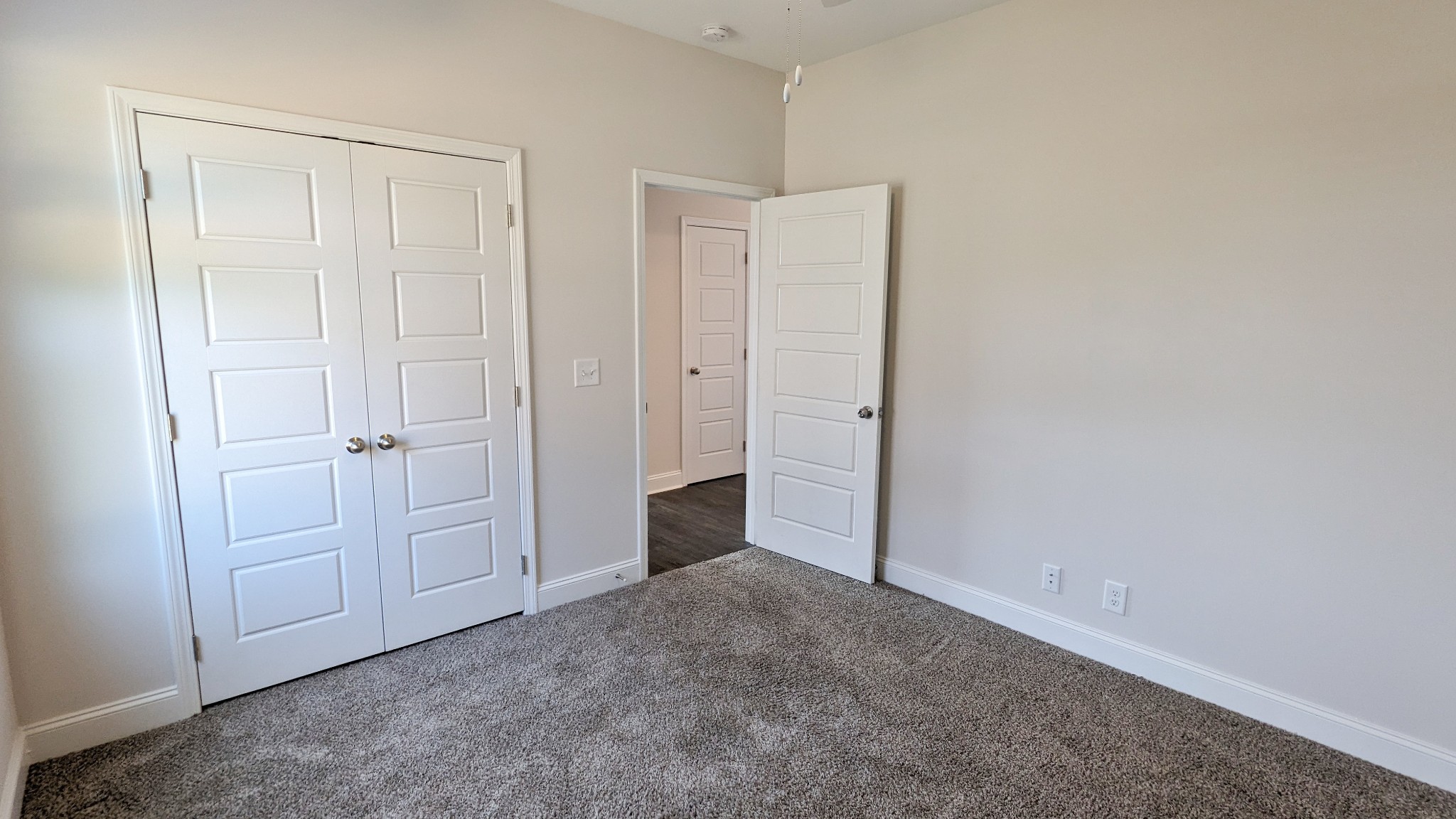 602 Alvin Road Clarksville, TN 37042 - Photo 30 of 39 an empty room with closet area
