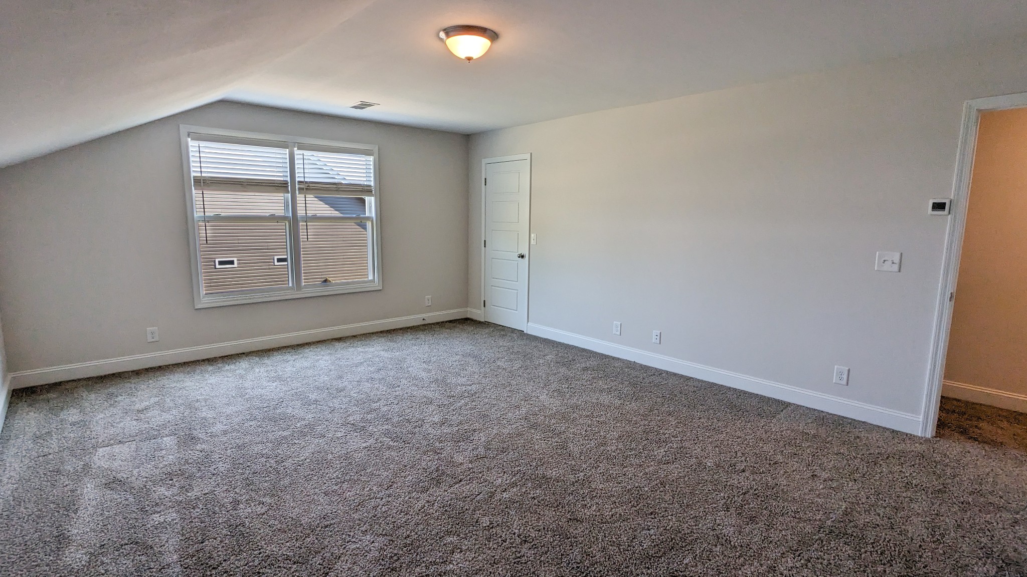 602 Alvin Road Clarksville, TN 37042 - Photo 35 of 39 an empty room with a window