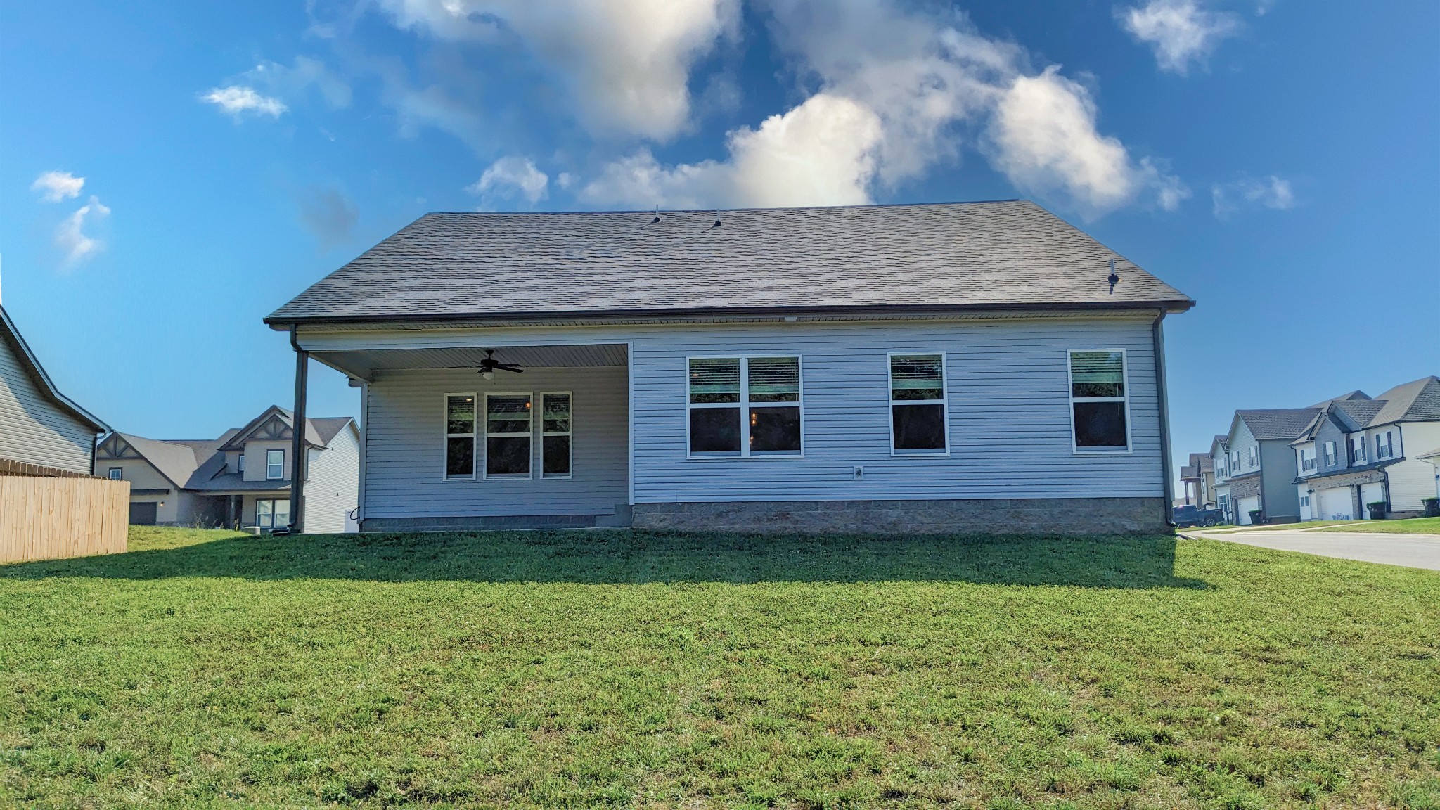 602 Alvin Road Clarksville, TN 37042 - Photo 39 of 39 a house view with a garden space