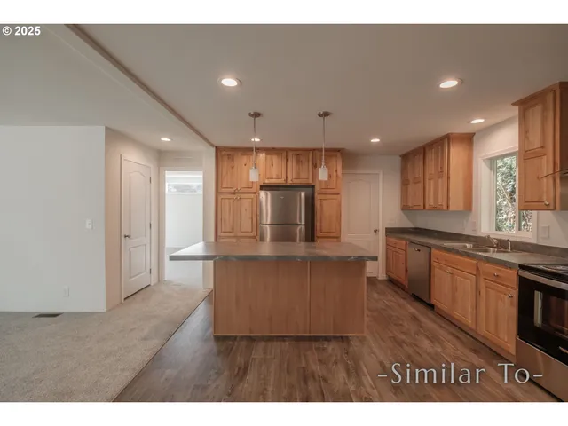 $349,900 | 3124 Surfwood Drive Northeast, Salem, OR 97305