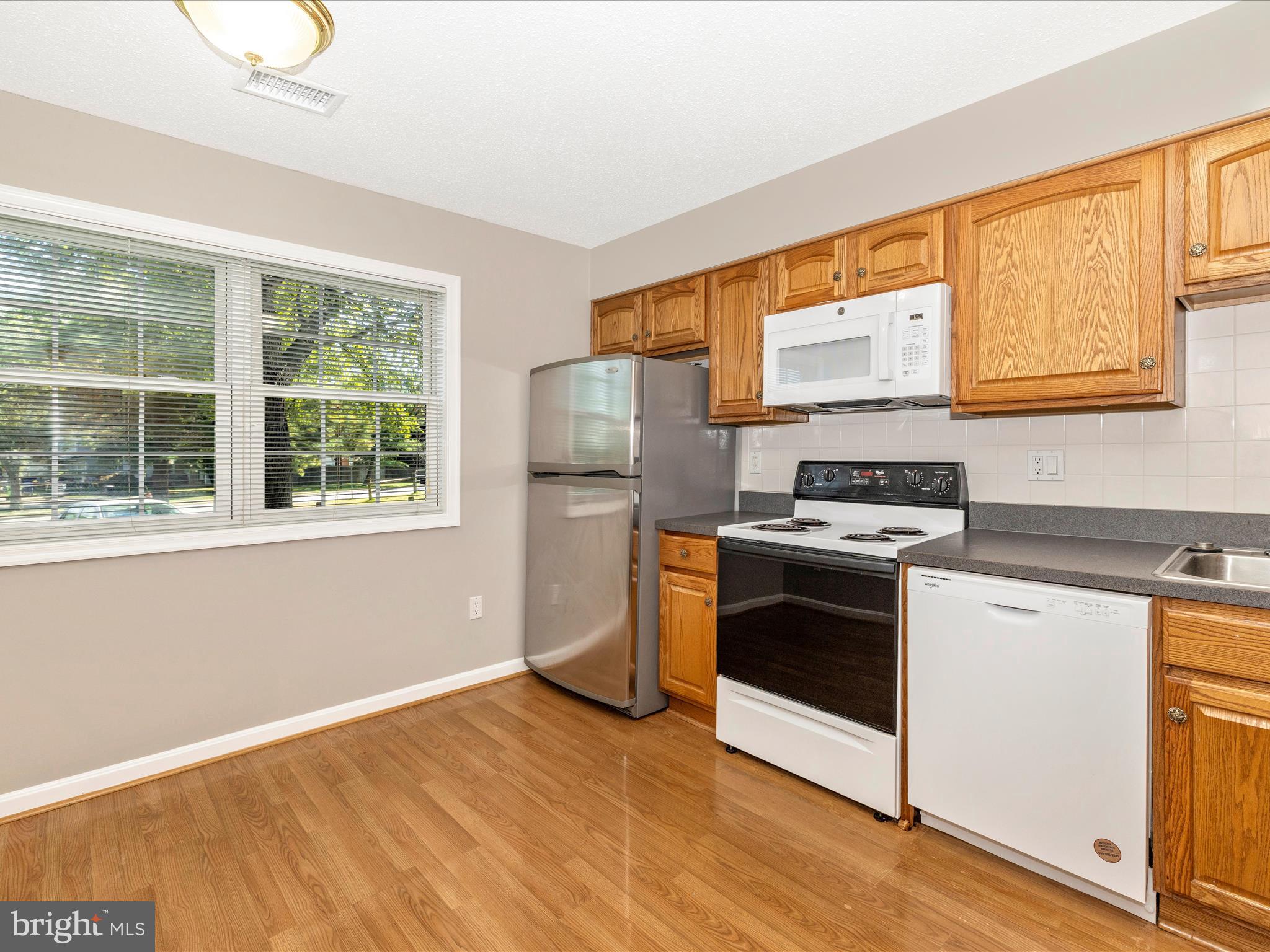 17422 Hughes Road Poolesville, MD 20837 - Photo 13 of 48 Kitchen
