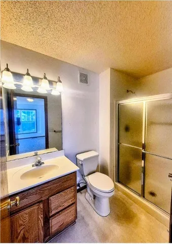 $2,450 | 6406 157th Street West, Apple Valley, MN 55124